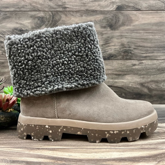 NIB Cool Planet By Steve Madden Restt Faux Shearling Bootie 8.5M Grey Fab - Picture 6 of 12